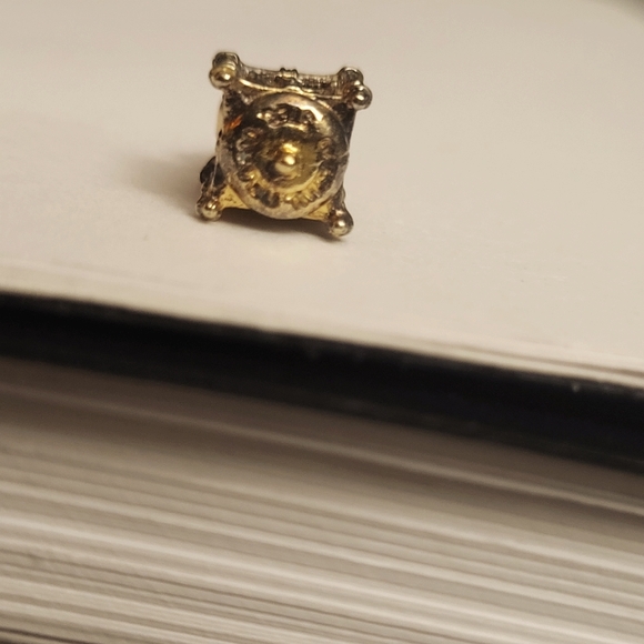 Marshall Fields  14k vintage clock charm - Picture 2 of 5